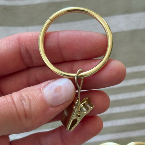 gold curtain rings, pack of 25 - Picture 7 of 8